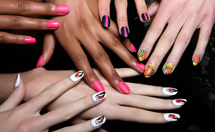 You are currently viewing The Ultimate Guide to Nail Art for Beginners